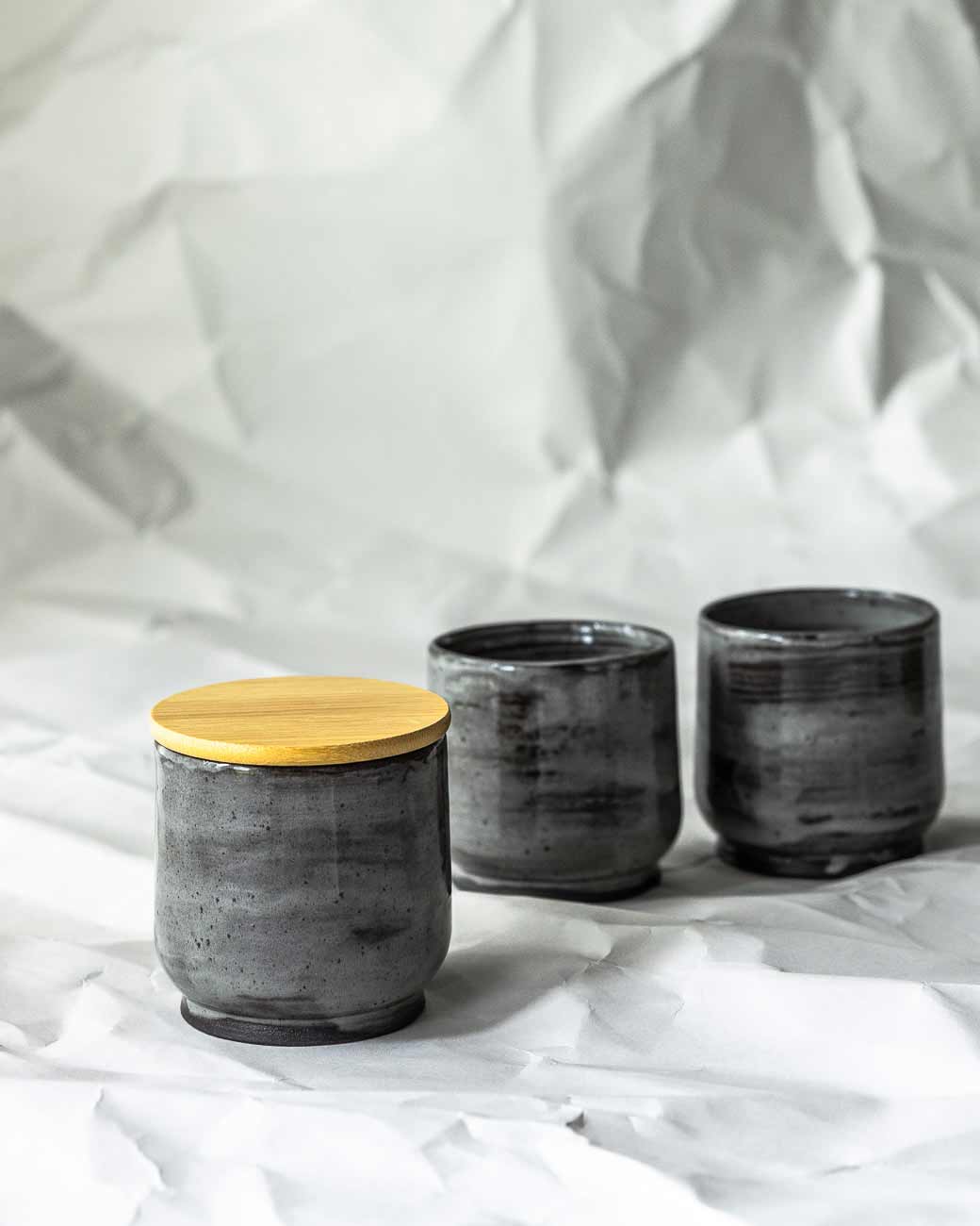 MINI CUP | SCHQUARZ BAMBOO JE STÜCK (mit Deckel)