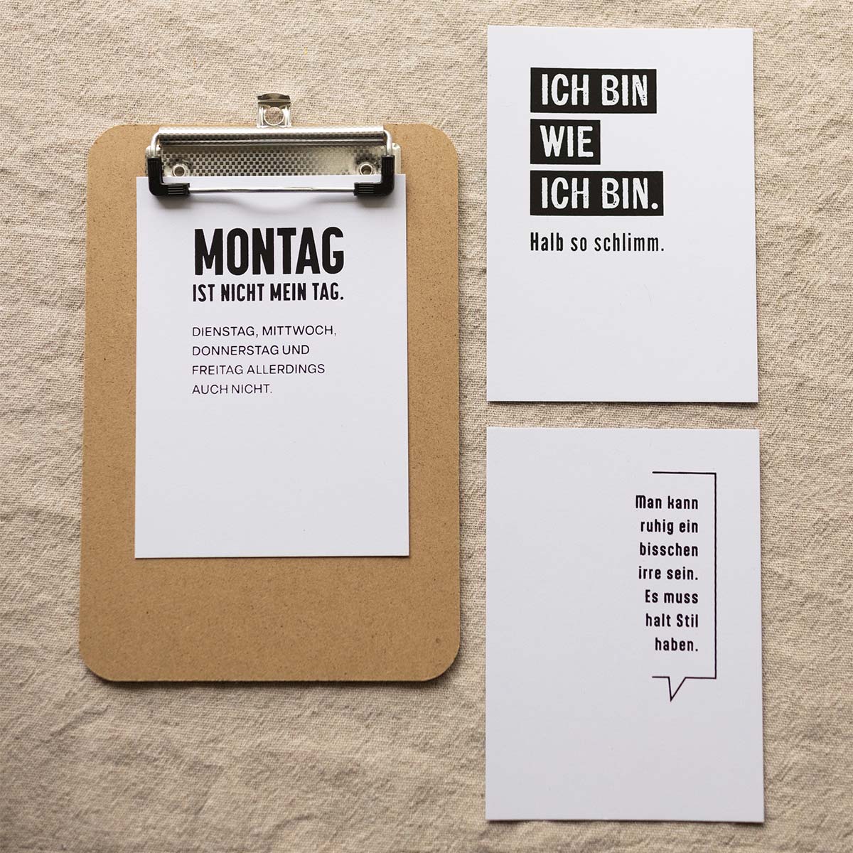 POSTKARTEN /// 3er Set Postkarten mit lustigen Sprüchen, inklusive Klemmbrett