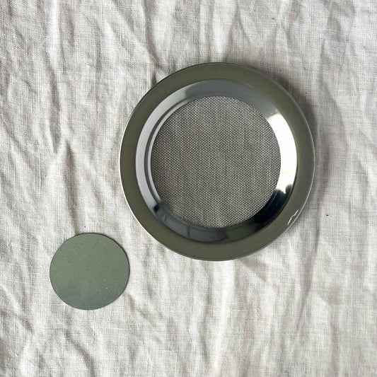 Edelstahl Räuchersieb mit Metallplättchen ⌀ 10cm