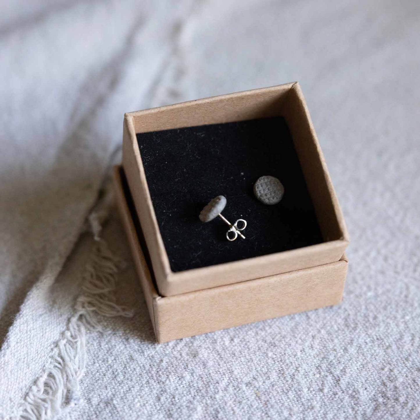 Ohrstecker 8mm | Beton-Struktur | silber 925