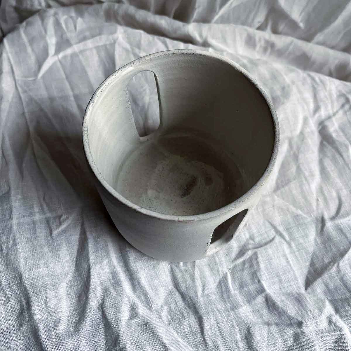 STÖVCHEN | BETON-WEISS AUSSCHNITT