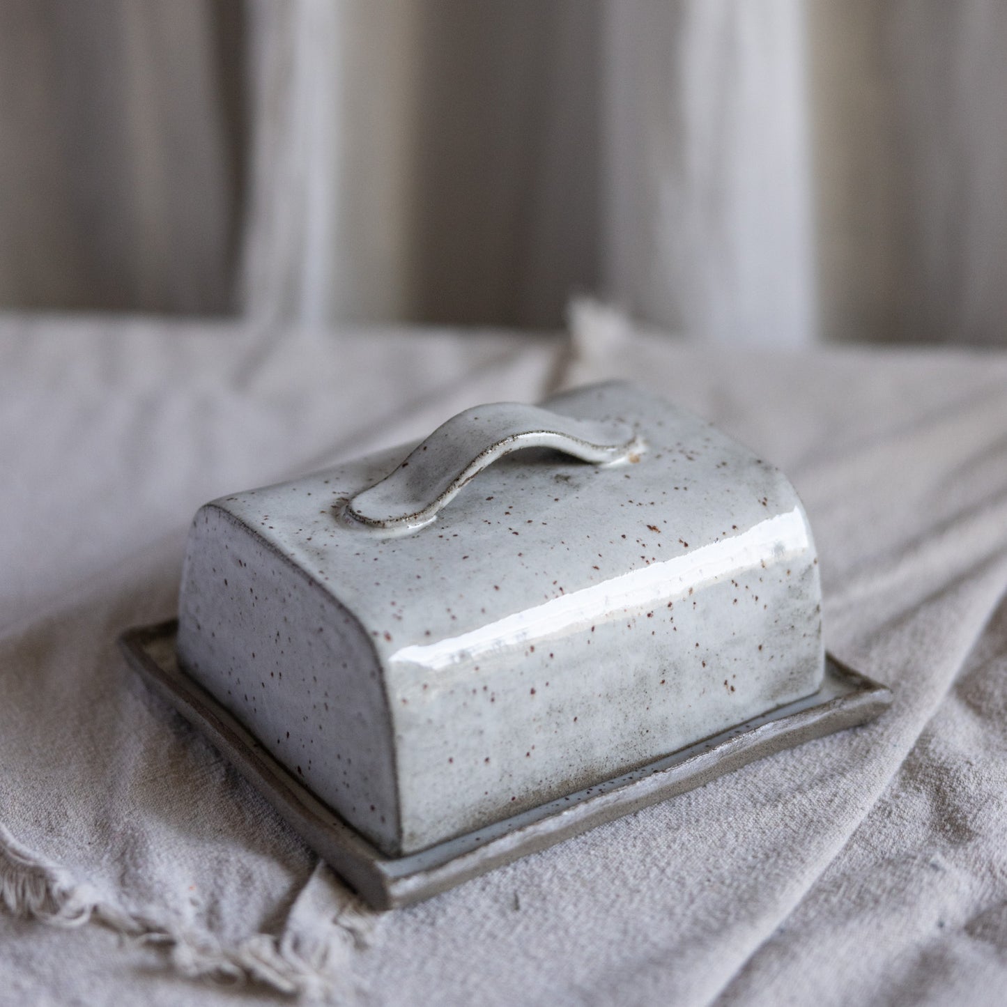 BUTTERDOSE  /// rechteckig mit Griff