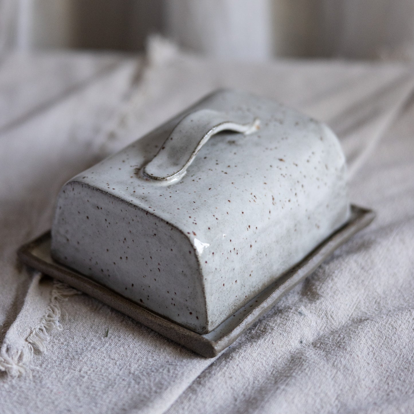 BUTTERDOSE  /// rechteckig mit Griff